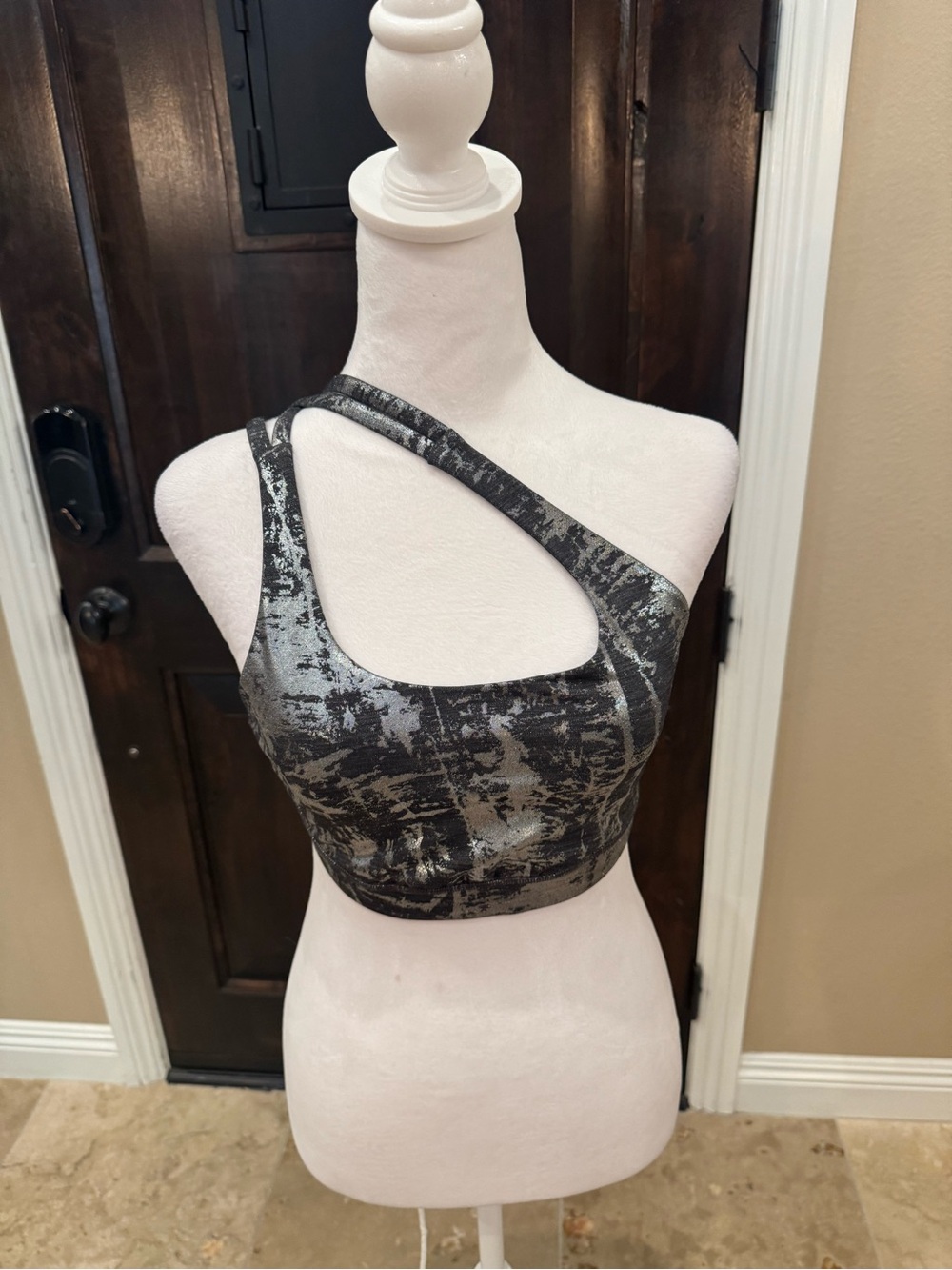 lululemon athletica One-Shoulder Cutout Crop Top in Black and silver foil